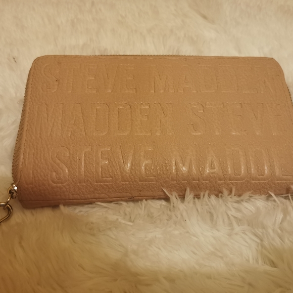 Steve madden pastel pink wallet - Picture 12 of 12